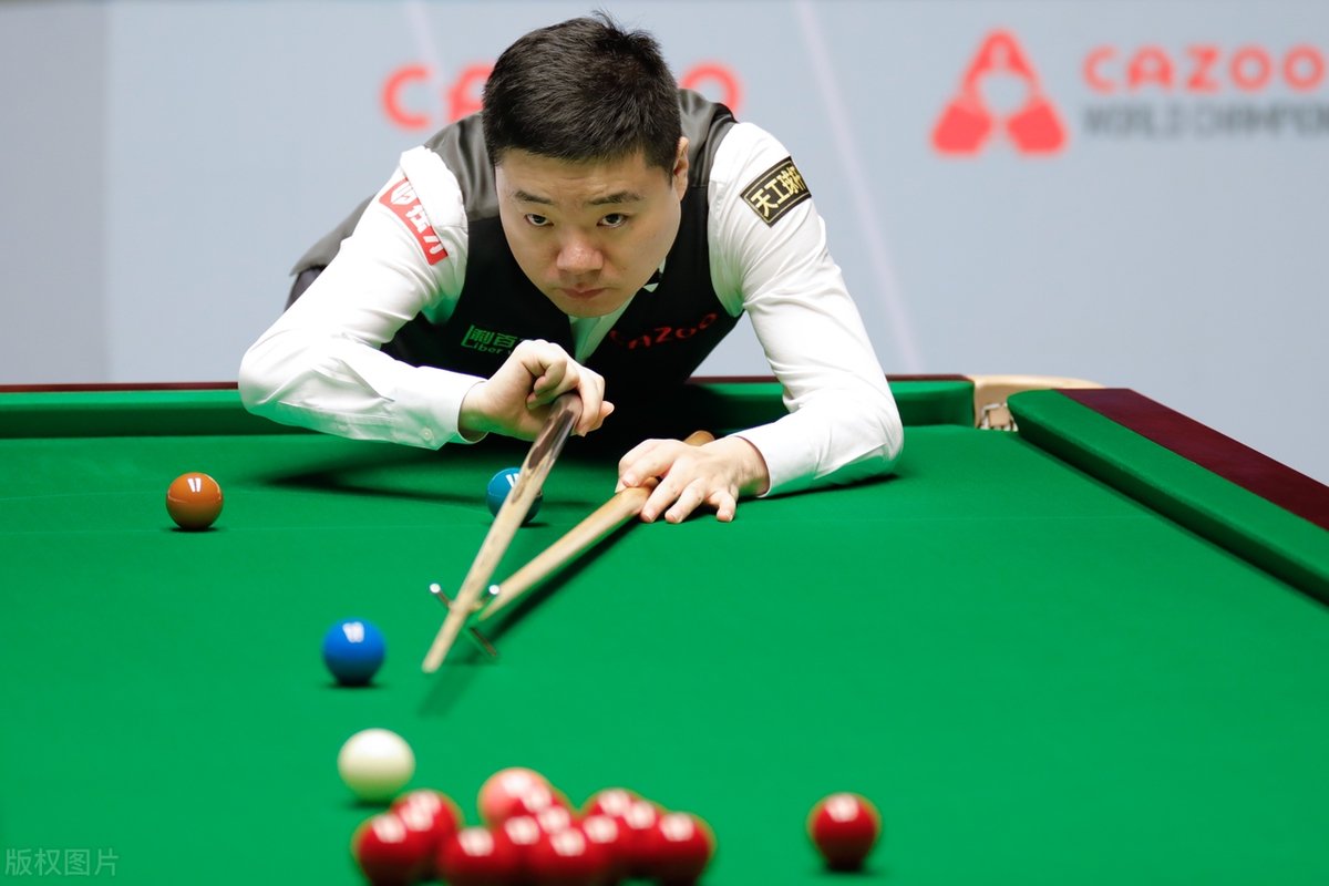 丁俊晖强势横扫詹姆斯晋级半决赛，状态火热！